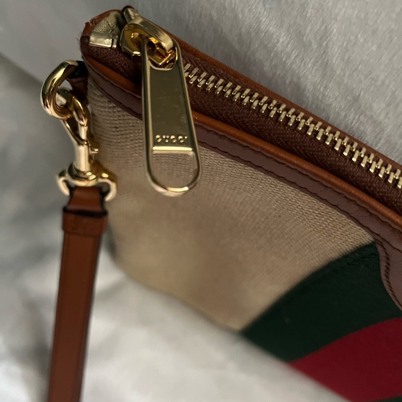 Authentic Vintage Gucci Web Pouch Clutch - Picture 4 of 9